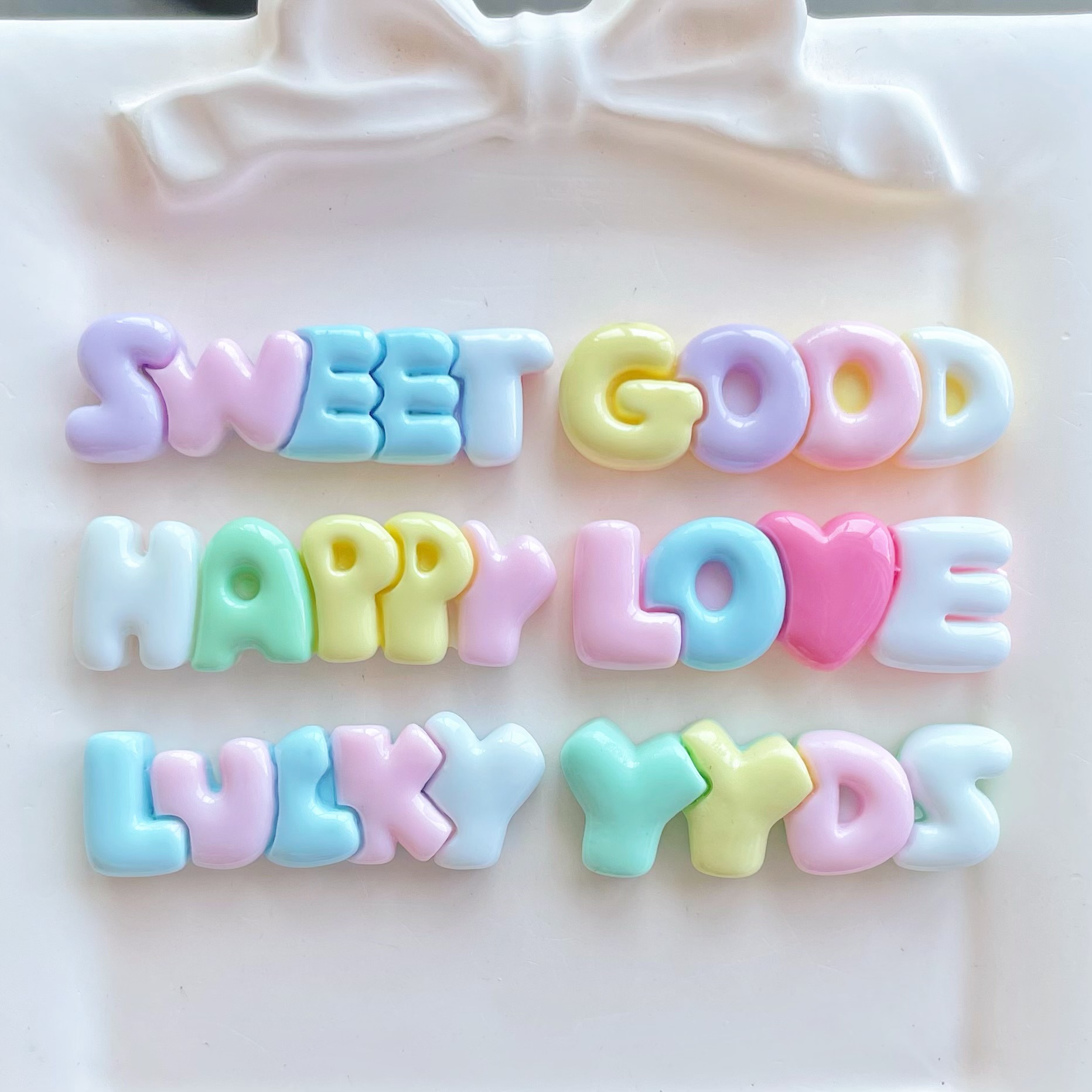 10-30Pcs Color Letter Planar R - Resin Art Earrings Material recension och pris