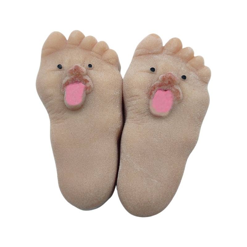 Whimsical Tongue Out Foot Resi - Resin Art Table Top recension och pris