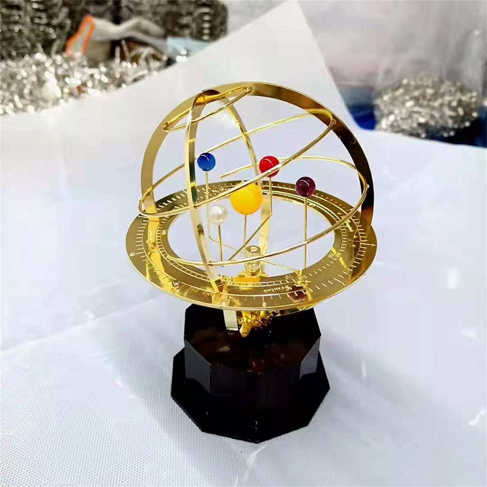 Rotating Solar System Metal Or - Resin Art Table Top recension och pris